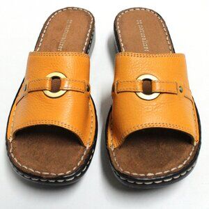 Women's 7M Naturalizer Calver Slide Sandal Shoe In A Shade of Orange